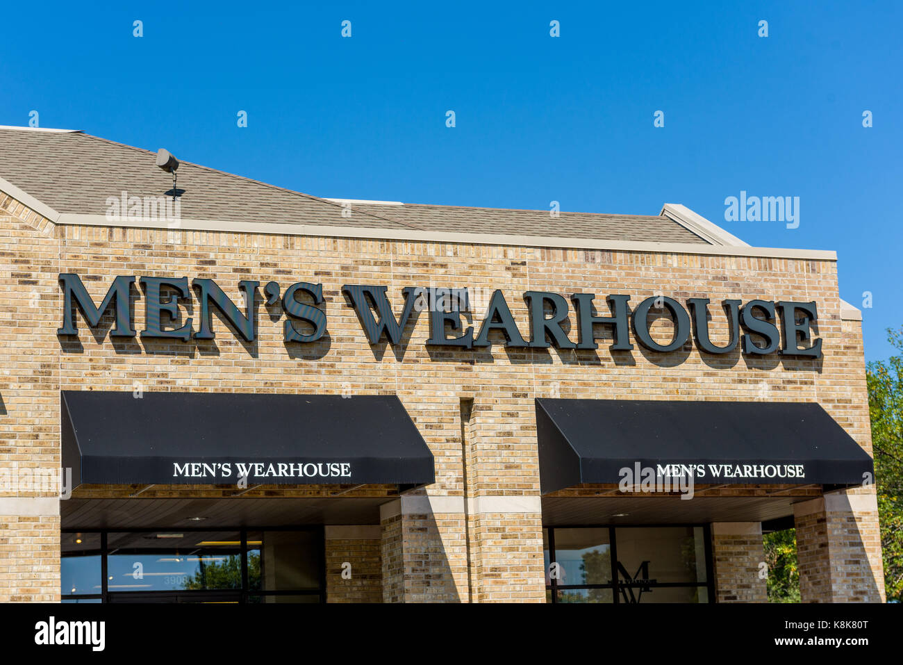 Madison, WI - 13. September 2017: Männer Wearhouse äußeres Zeichen. Stockfoto