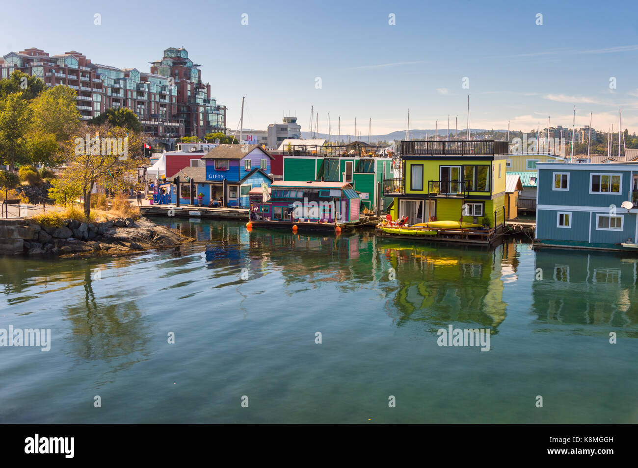 Victoria, British Columbia, Kanada - 11 September 2017: Victoria Fisherman's Wharf bei Sonnenuntergang Stockfoto
