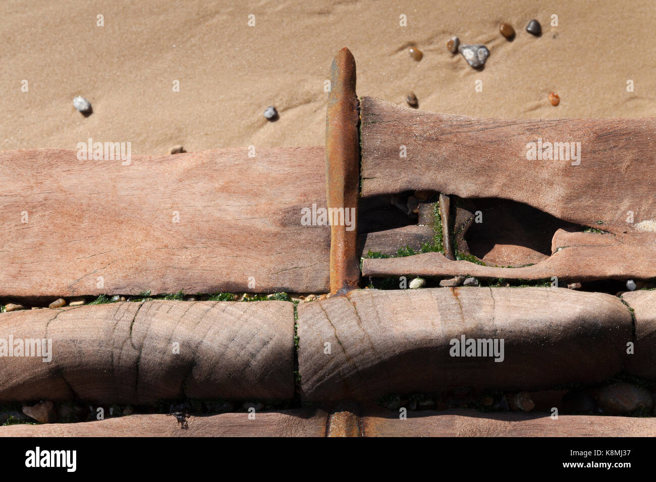 Meer erodiert Abschnitt der hölzernen groyne Southwold, Suffolk, England Stockfoto Meer erodiert Abschnitt der hölzernen groyne Southwold, Suffolk, England Stockfoto