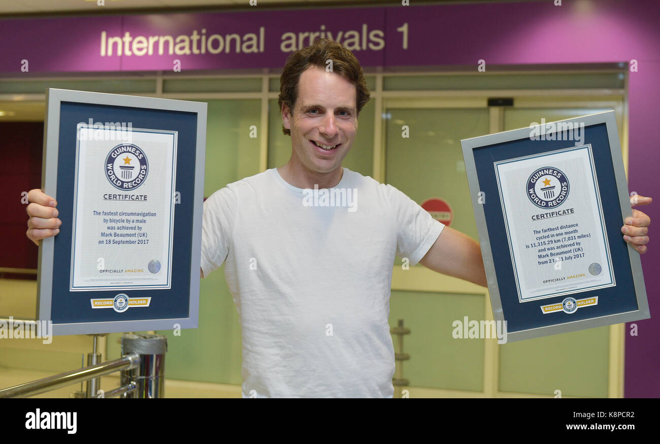 Abenteurer Mark Beaumont, der einen neuen Weltrekord für Radfahren in 80 Tagen um die Welt. Stockfoto
