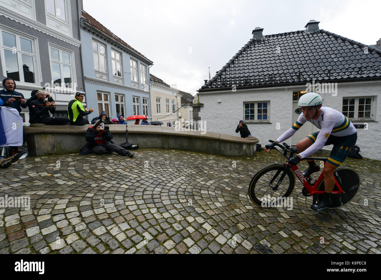 Bergen, Norwegen. 20 Sep, 2017. Rohan Dennis von Australien ist normalerweise ein sehr starkes Zeitfahren Reiter, aber kämpfte auf der letzten harten bergauf zum Berg Fløyen und das Ende bei der Weltmeisterschaft in Bergen, Norwegen. Er beendete 8. Credit: Kjell Eirik Irgens Henanger/Alamy leben Nachrichten Stockfoto