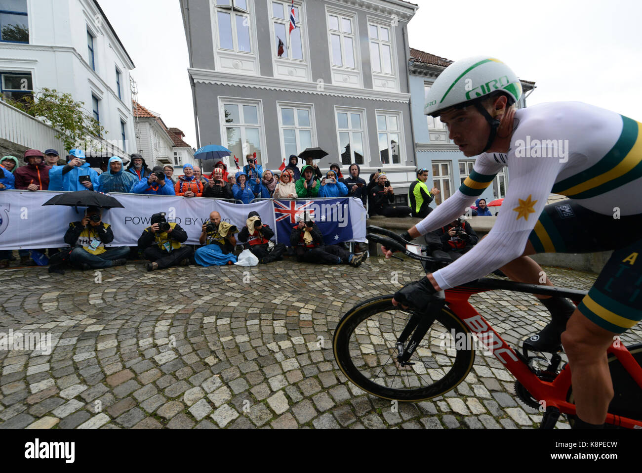 Bergen, Norwegen. 20 Sep, 2017. Rohan Dennis von Australien ist normalerweise ein sehr starkes Zeitfahren Reiter, aber kämpfte auf der letzten harten bergauf zum Berg Fløyen und das Ende bei der Weltmeisterschaft in Bergen, Norwegen. Er beendete 8. Credit: Kjell Eirik Irgens Henanger/Alamy leben Nachrichten Stockfoto