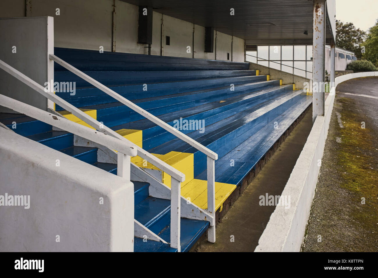 Die Sitzplätze im Stadion am Oncan Rennstrecke Stockfoto