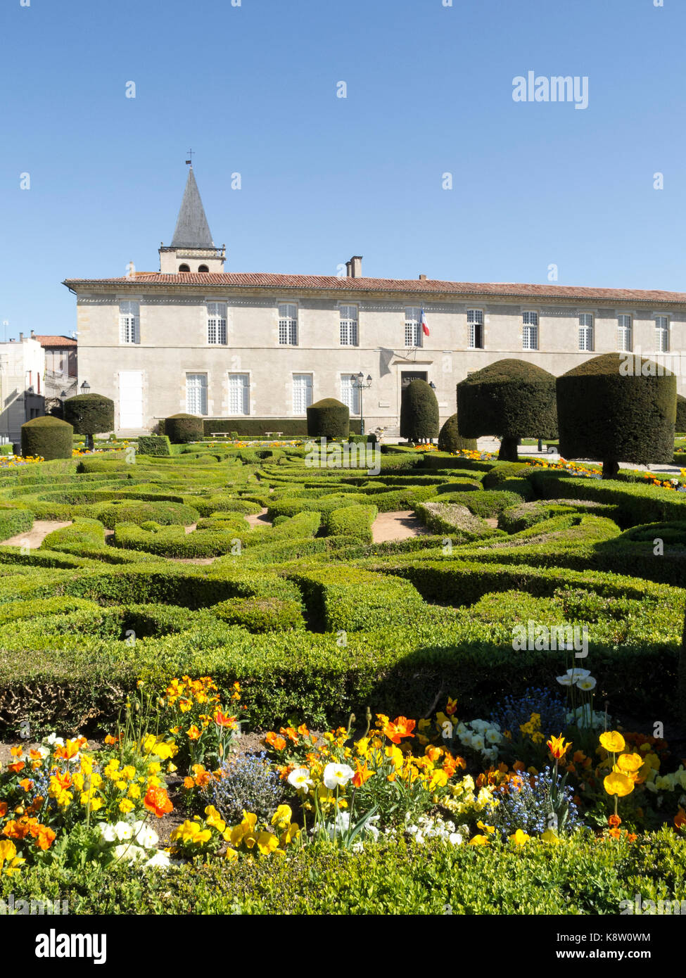 Der Garten des Bischofspalastes in Castres Stockfoto