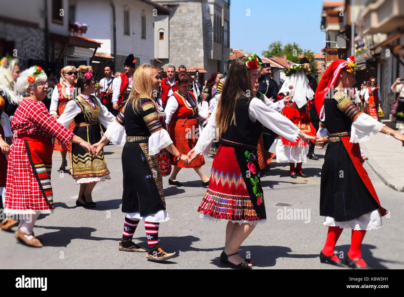 Bulgarische trachten Fotos und Bildmaterial in hoher Auflösung Alamy