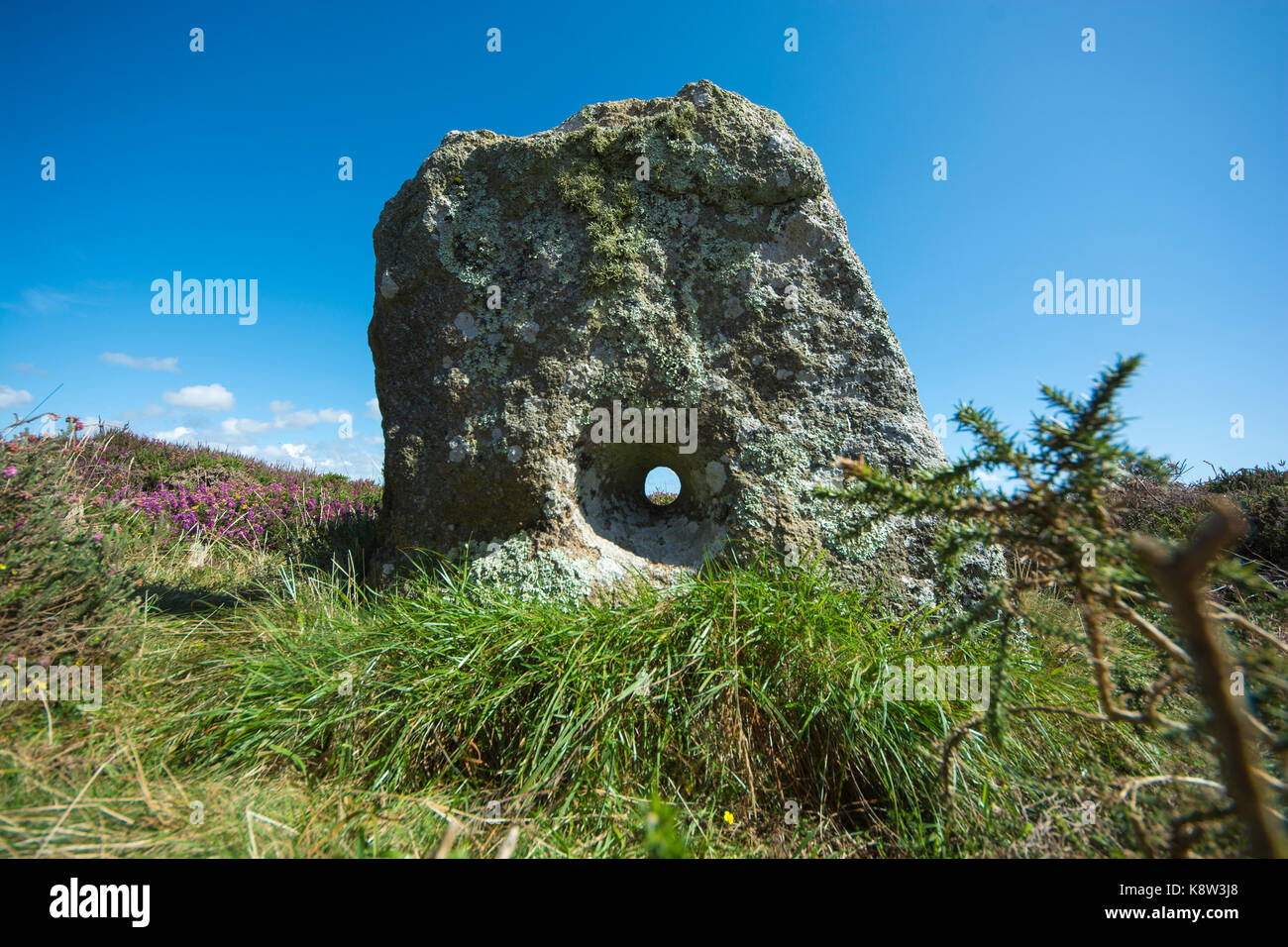 Kenidjack, Common, durchlöcherte Steine, Tregeseal, durchlöcherte Steine, späte Jungsteinzeit - Frühe Bronzezeit Stockfoto