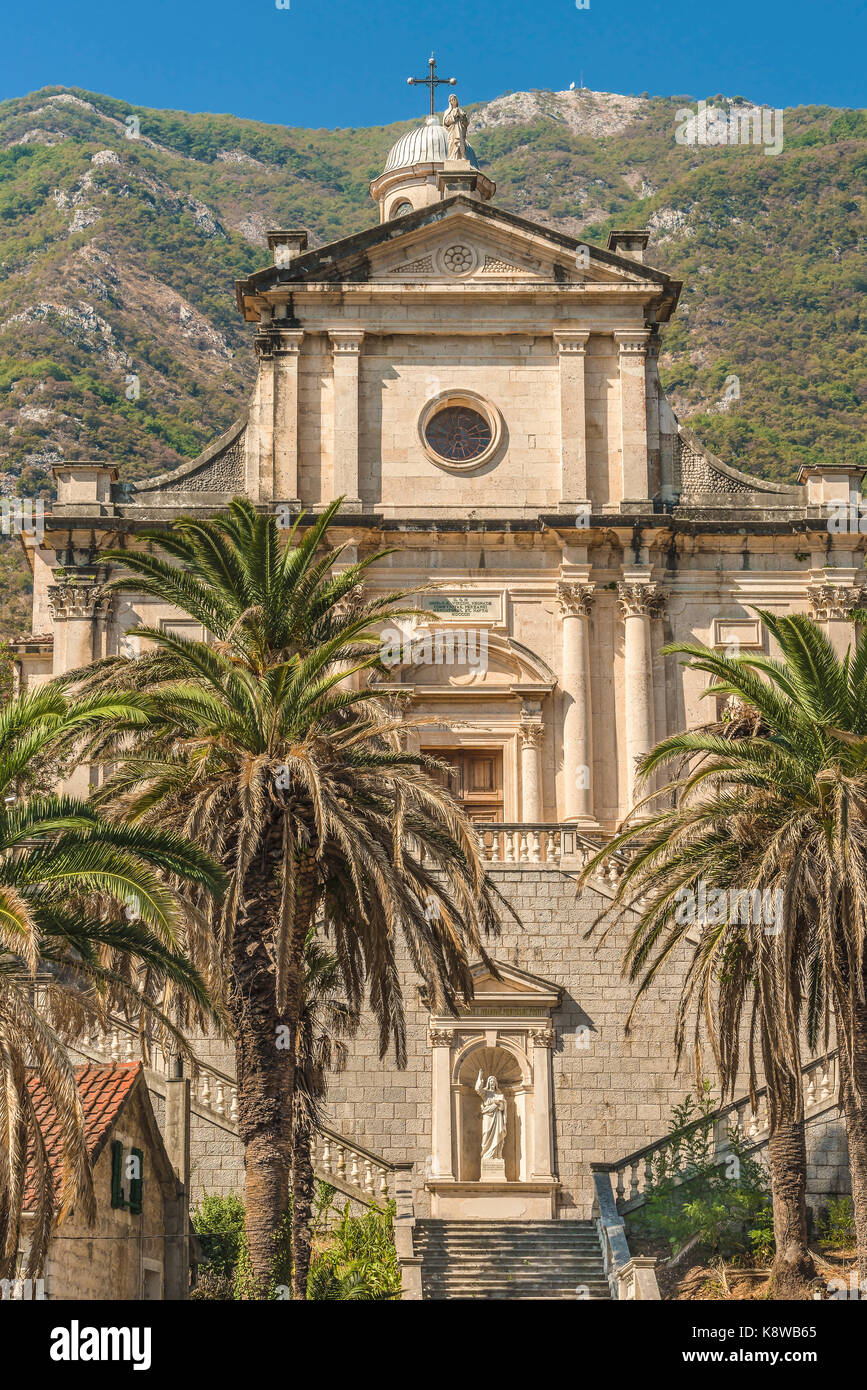 Prcanj, Montenegro die Bucht von Kotor. Kirche der Geburt der Jungfrau Maria. Stockfoto