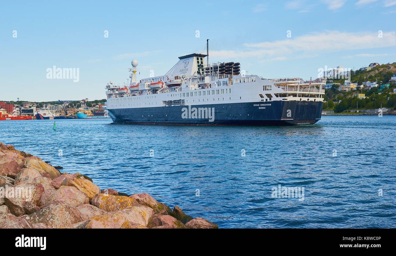 Ozean Endeavour Kreuzfahrtschiff für Expedition Kreuzfahrt in fernen Umgebungen in St. John's, Neufundland, Kanada Anreise verwendet Stockfoto