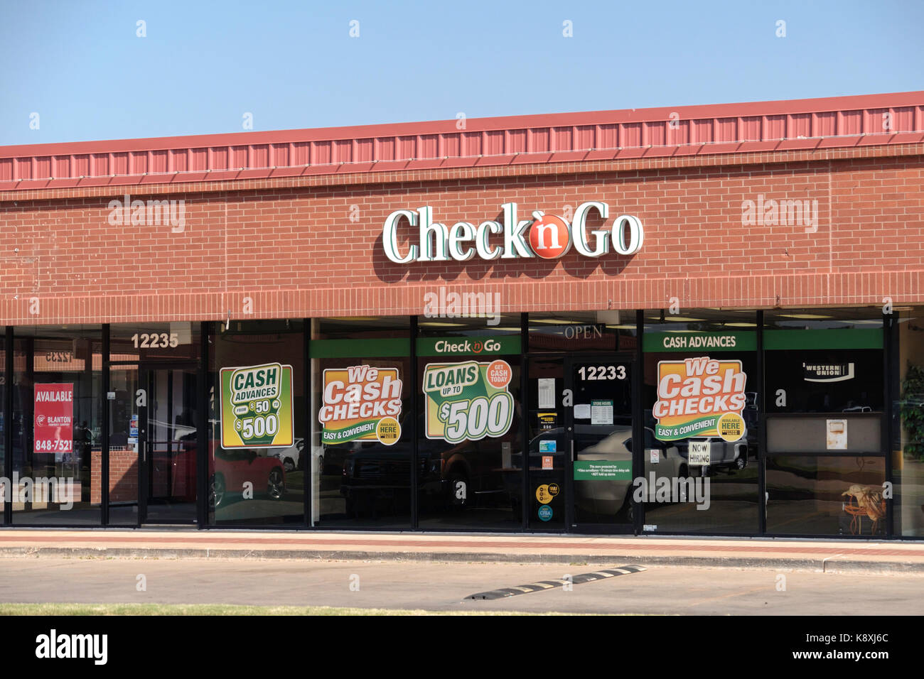 Check n Go, ein Zahltag Darlehen und Scheckeinlösung in Oklahoma City, Oklahoma, USA. Stockfoto