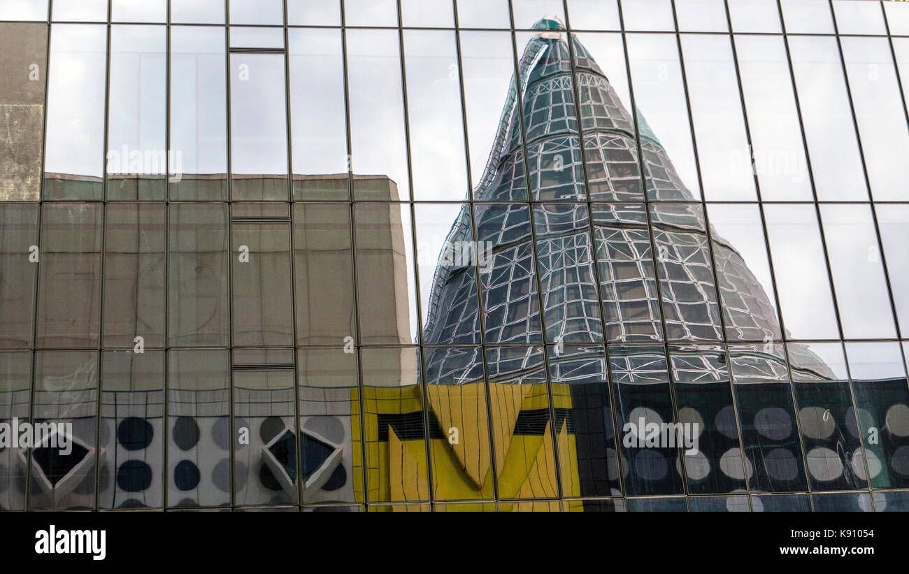 Melbourne Central Einkaufszentrum Glaskegel Reflexion victoria Australien Stockfoto