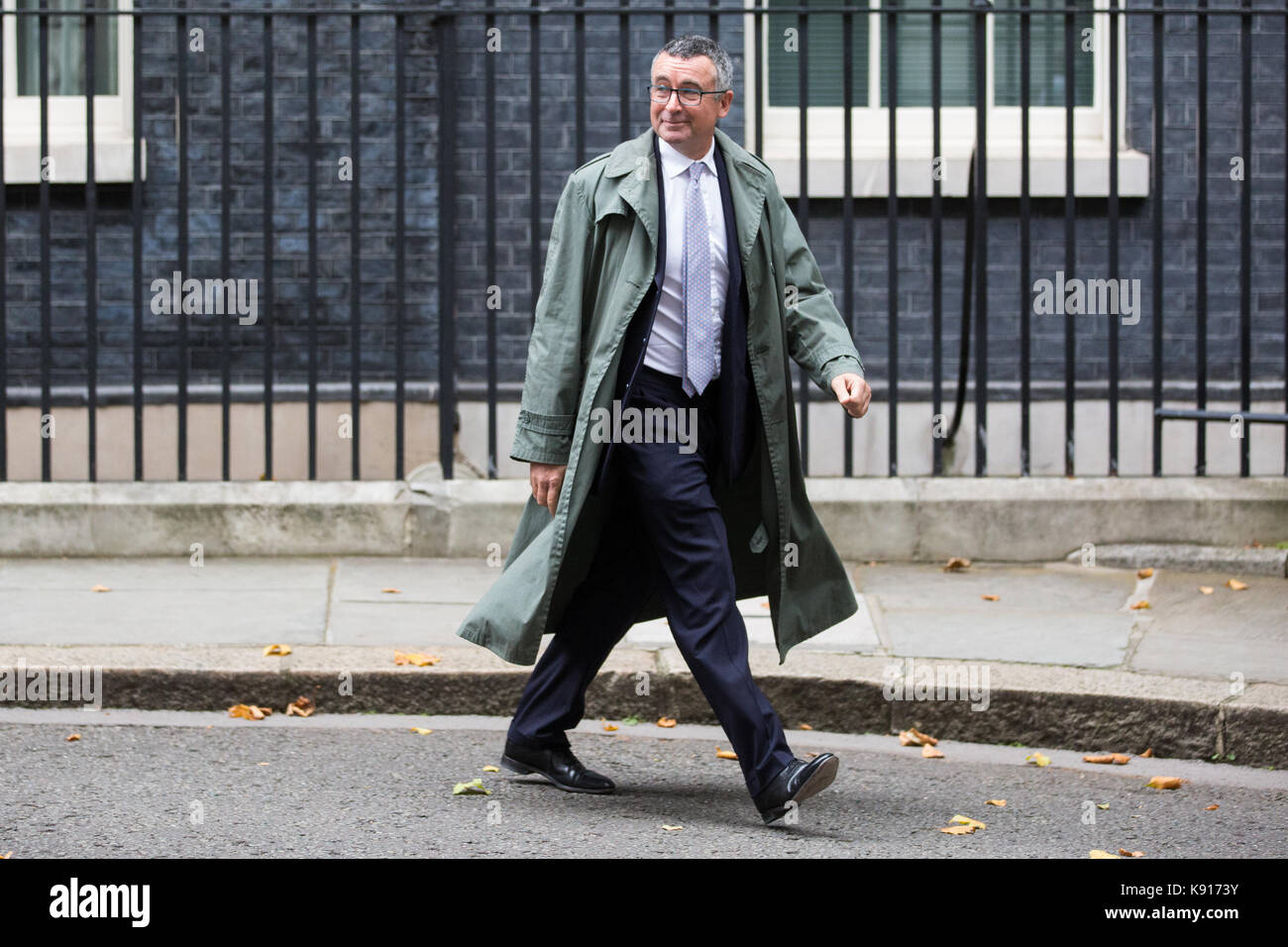 London, Großbritannien. 21 Sep, 2017. Bernard Jenkin, Konservative MP für Harwich und North Essex, Blätter 10 Downing Street bei einer Sitzung des Kabinetts einberufen zu einem großen Brexit Rede morgen in Florenz von Premierminister Theresa gegeben werden. Credit: Mark Kerrison/Alamy leben Nachrichten Stockfoto