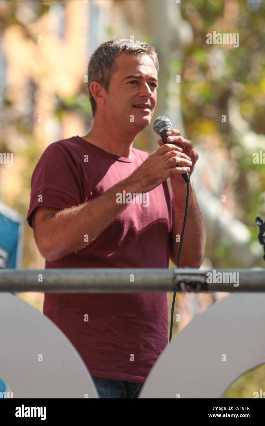 Barcelona, Spanien. 21 Sep, 2017. Jordi Gaseni, bei einer Vorführung am hohen Gericht von Katalonien in Barcelona, am Donnerstag, dem 21. September 2017. Nach einem Tag - solange protestieren, bis spät in die Nacht dauerte, mehrere tausend Unabhängigkeit Unterstützer wieder vor das Hohe Gericht in, was einflussreiche separatistischen Organisationen gesammelt, so würde eine "permanente Mobilisierung" werden, bis der Beamte befreit sind. Credit: Gtres Información más Comuniación auf Linie, S.L./Alamy leben Nachrichten Stockfoto