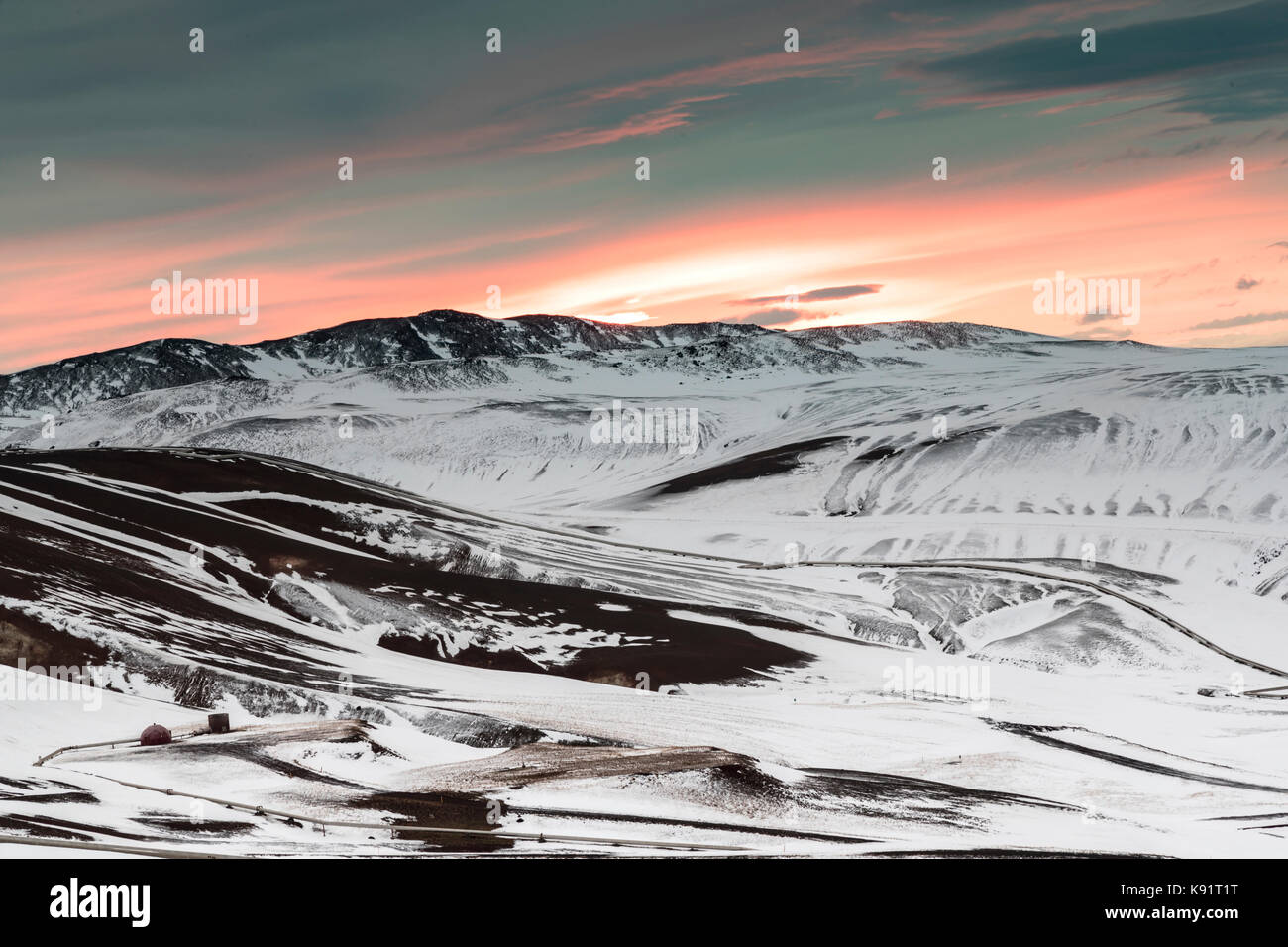 Schnee bedeckt vulkanischen Krater an Kroflustod, Island Stockfoto