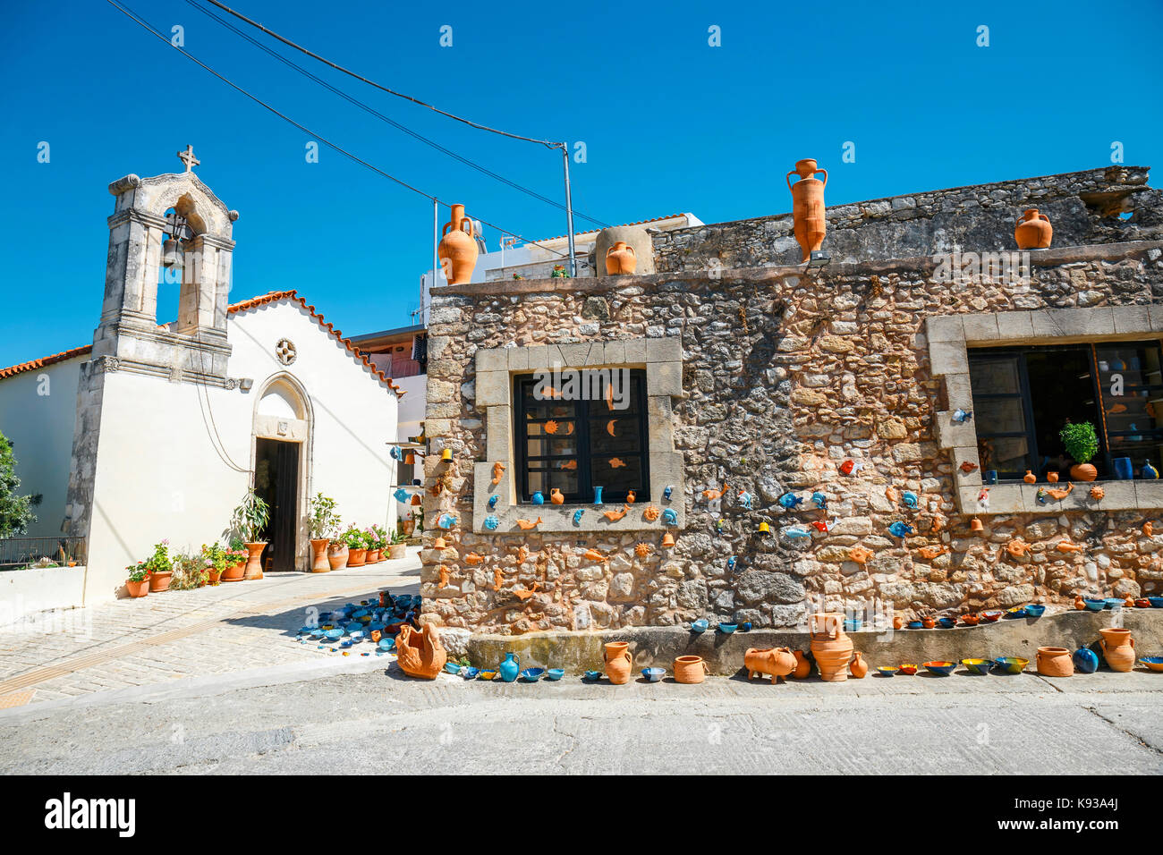 Traditionelle creten Dorf margarites berühmt für handgefertigte Keramik, Kreta, Griechenland Stockfoto