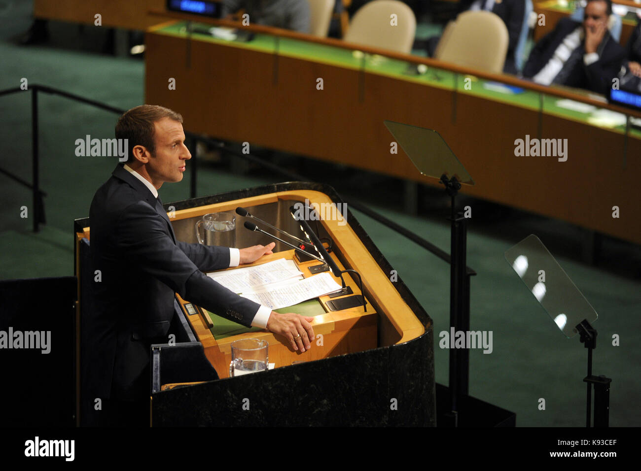 Emmanuel Macron spricht bei der 72. Generalversammlung im UN-Hauptquartier in New York City, New York, 19. September 2017. Stockfoto