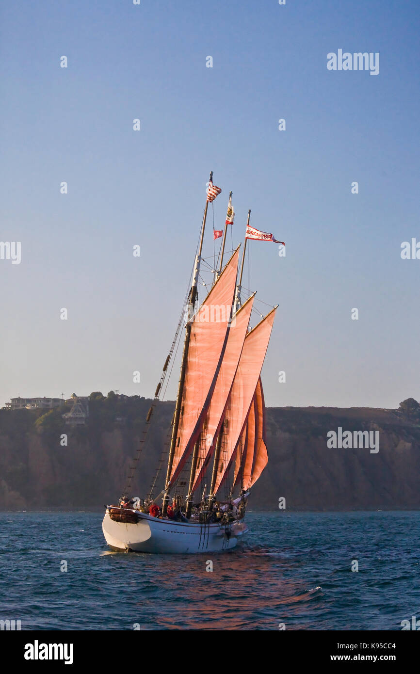 Tall Ship american Pride aus Dana Point Harbor, CA USA. Dieses 3-Mast Schoner wurde im Jahre 1941 erbaut, ursprünglich als 2-Mast chooner-Dragger" ein Stockfoto