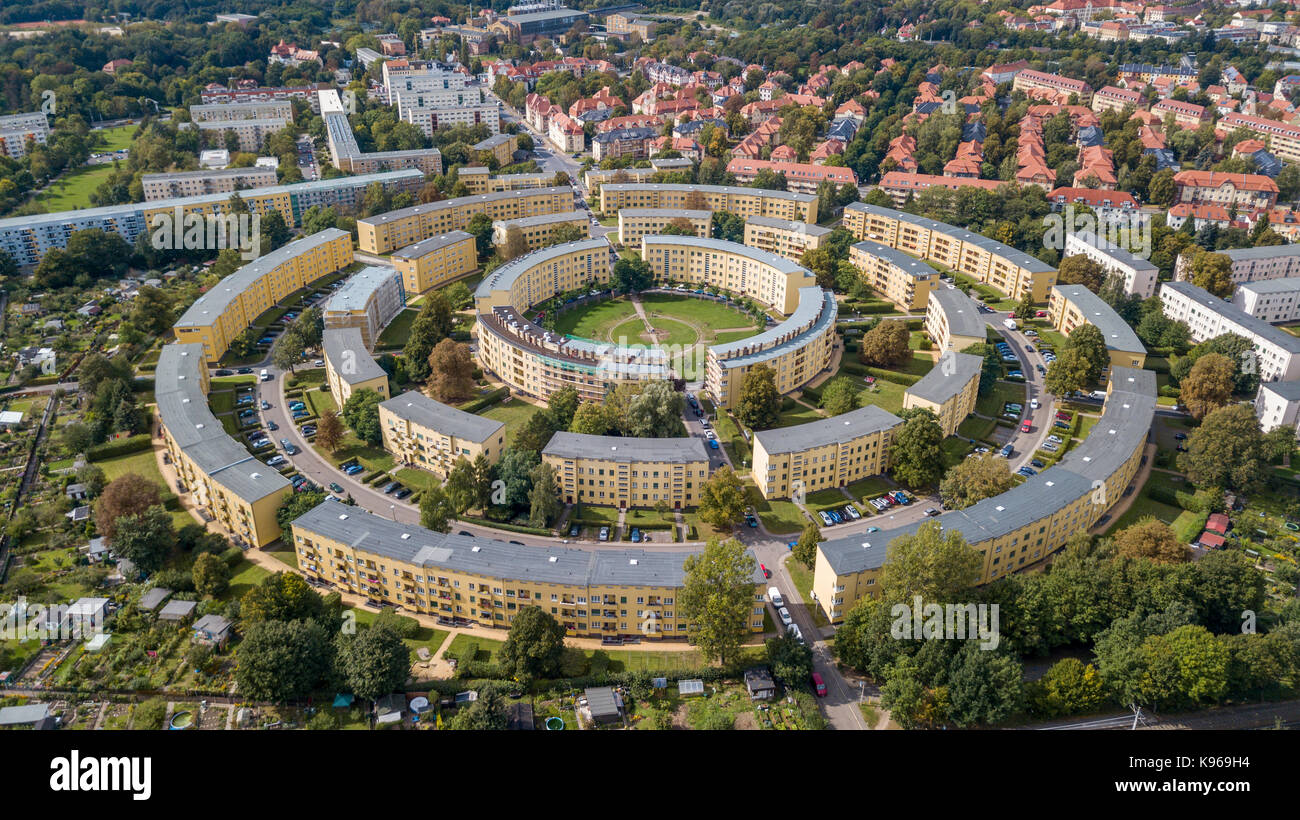 Luftaufnahme der Häuser in konzentrischen Kreisen in Leipzig. Deutschland Stockfoto
