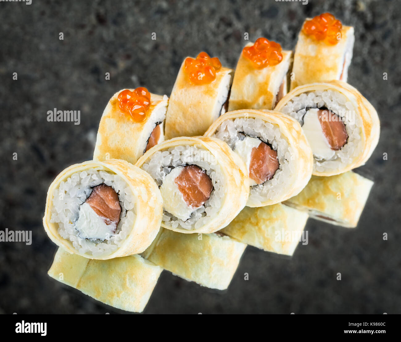 Pfannkuchen kaviar -Fotos und -Bildmaterial in hoher Auflösung – Alamy