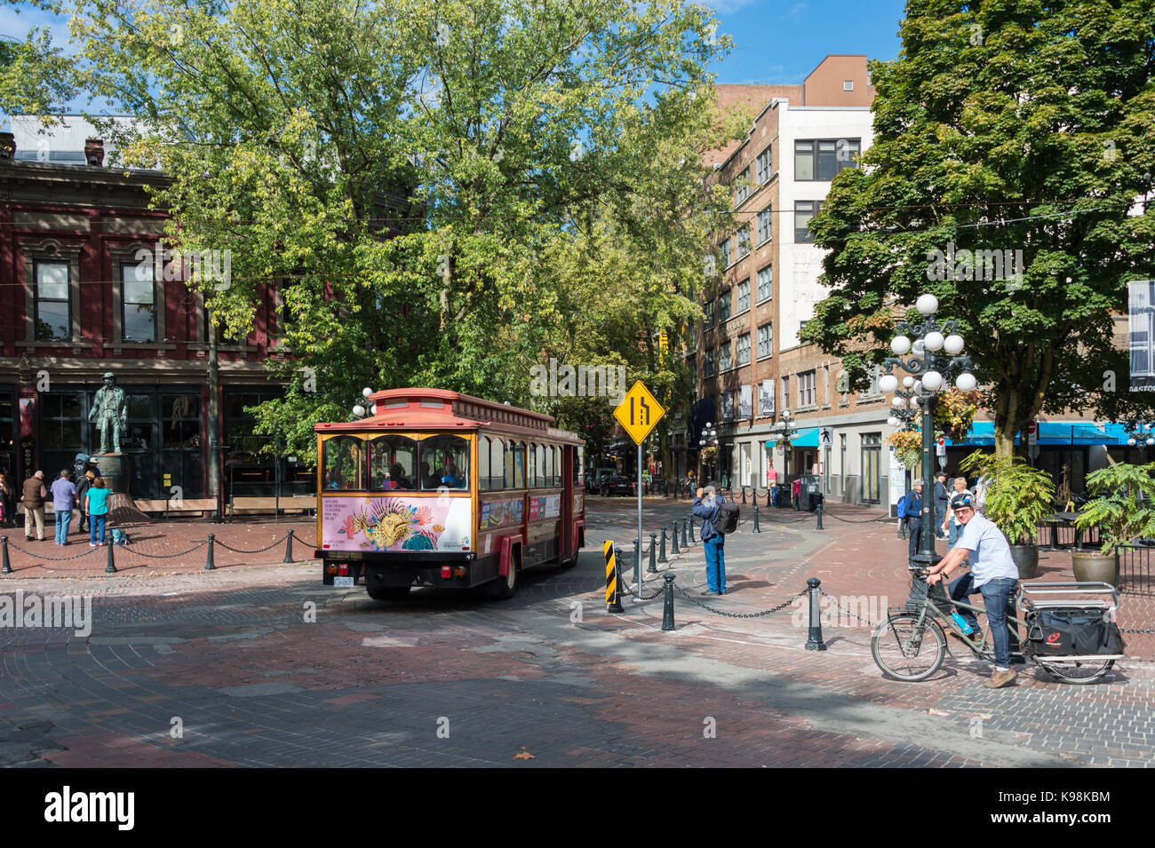 Vancouver, British Columbia, Kanada - 13 September 2017: Ahorn baum Platz in Gastown Bezirk Stockfoto