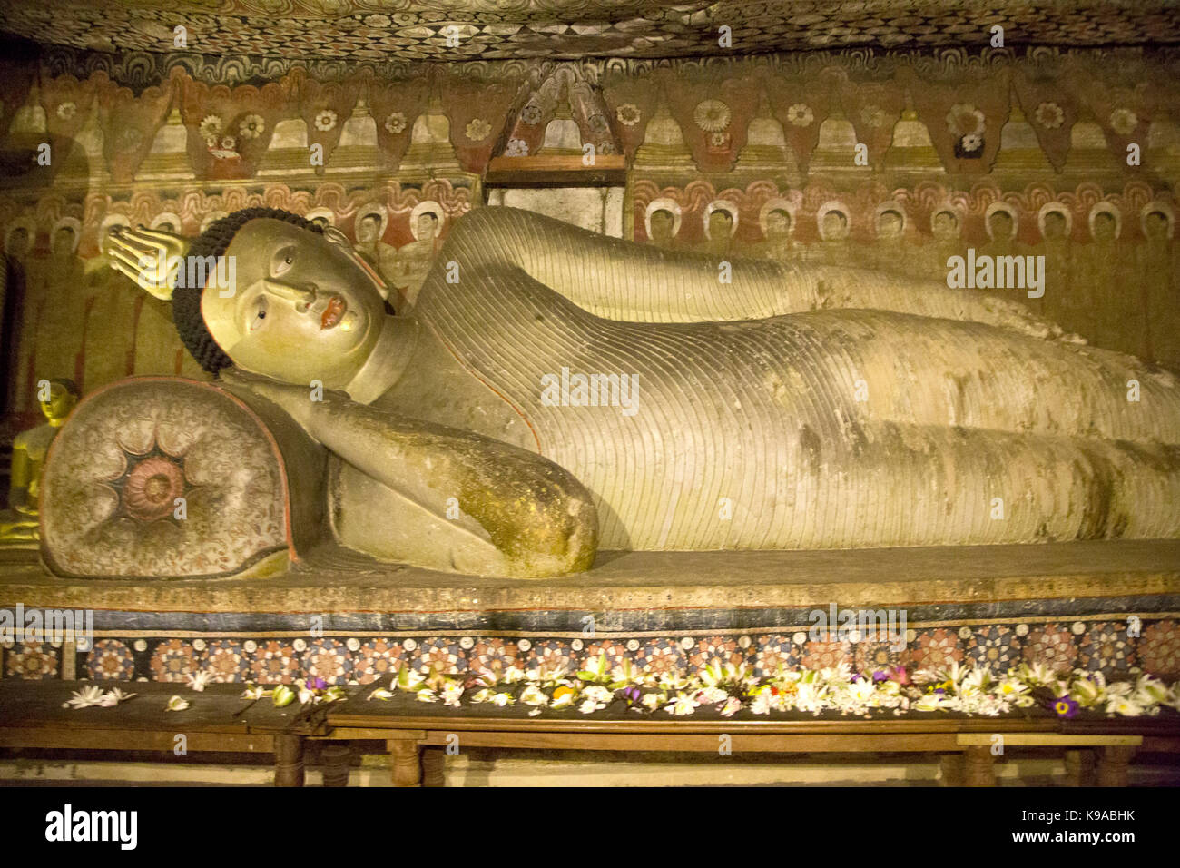 Dambulla Sri Lanka Dambulla Höhlen Tempeln - Höhle II Maharaja Viharaya Liegenden Buddha Stockfoto