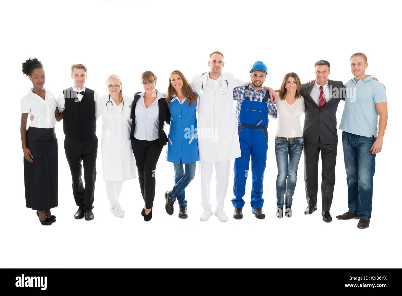 Group Portrait von Menschen mit verschiedenen Berufen zusammen gegen ...