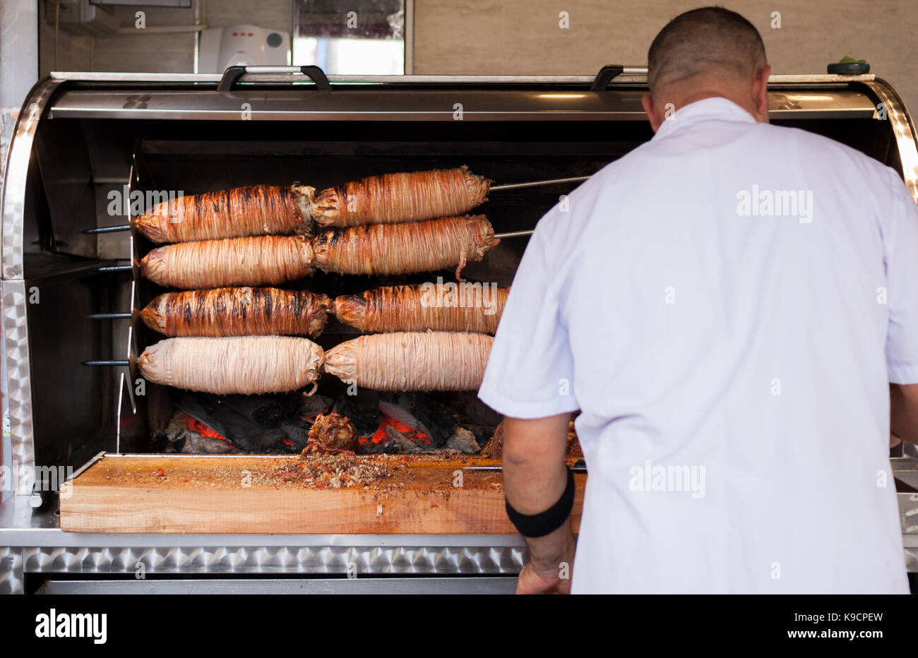 Türkische Street Food: Kokorec Stockfoto