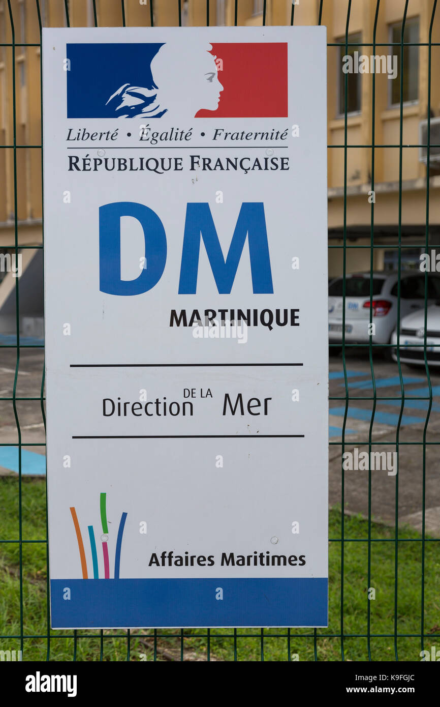 Fort-de-France, Martinique. Zeichen außerhalb des Ministerium für maritime Angelegenheiten. Stockfoto