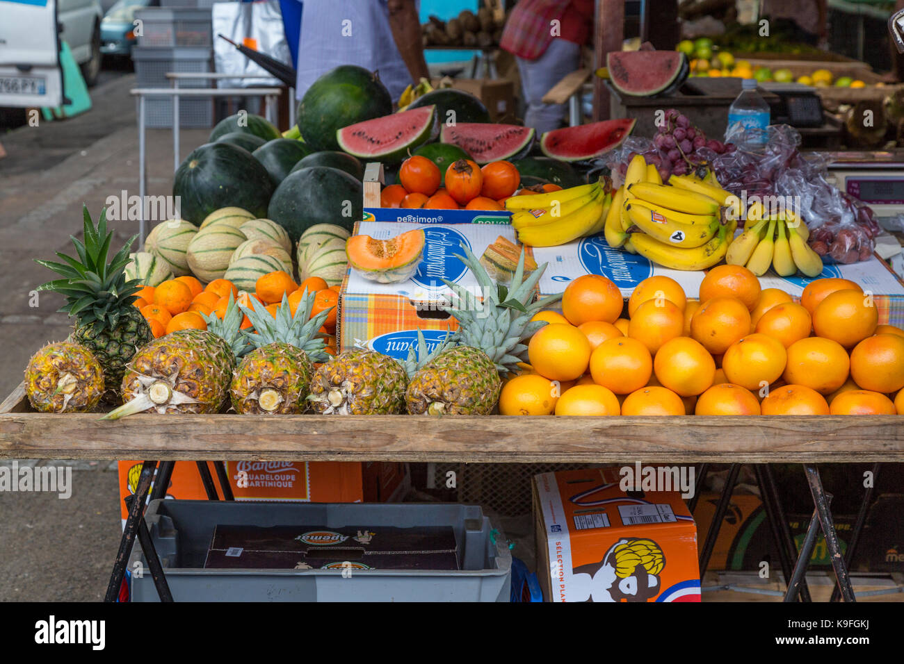 Fort-de-France, Martinique. Tropische Früchte auf dem lokalen Markt. Stockfoto