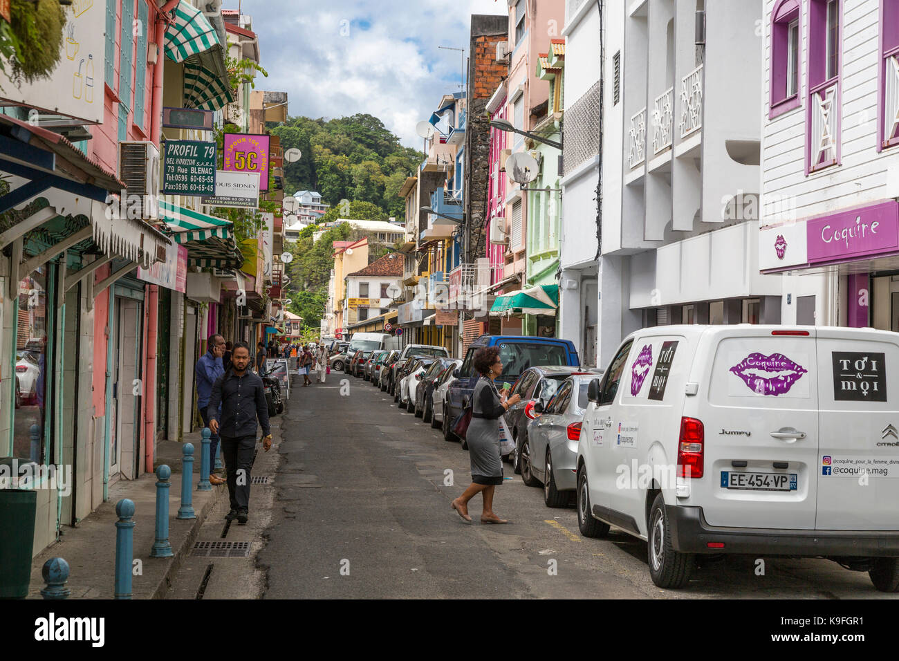 Fort-de-France, Martinique. Straßenszene in zentralen Einkaufsgegend, Läden, Geschäfte, Menschen. Stockfoto