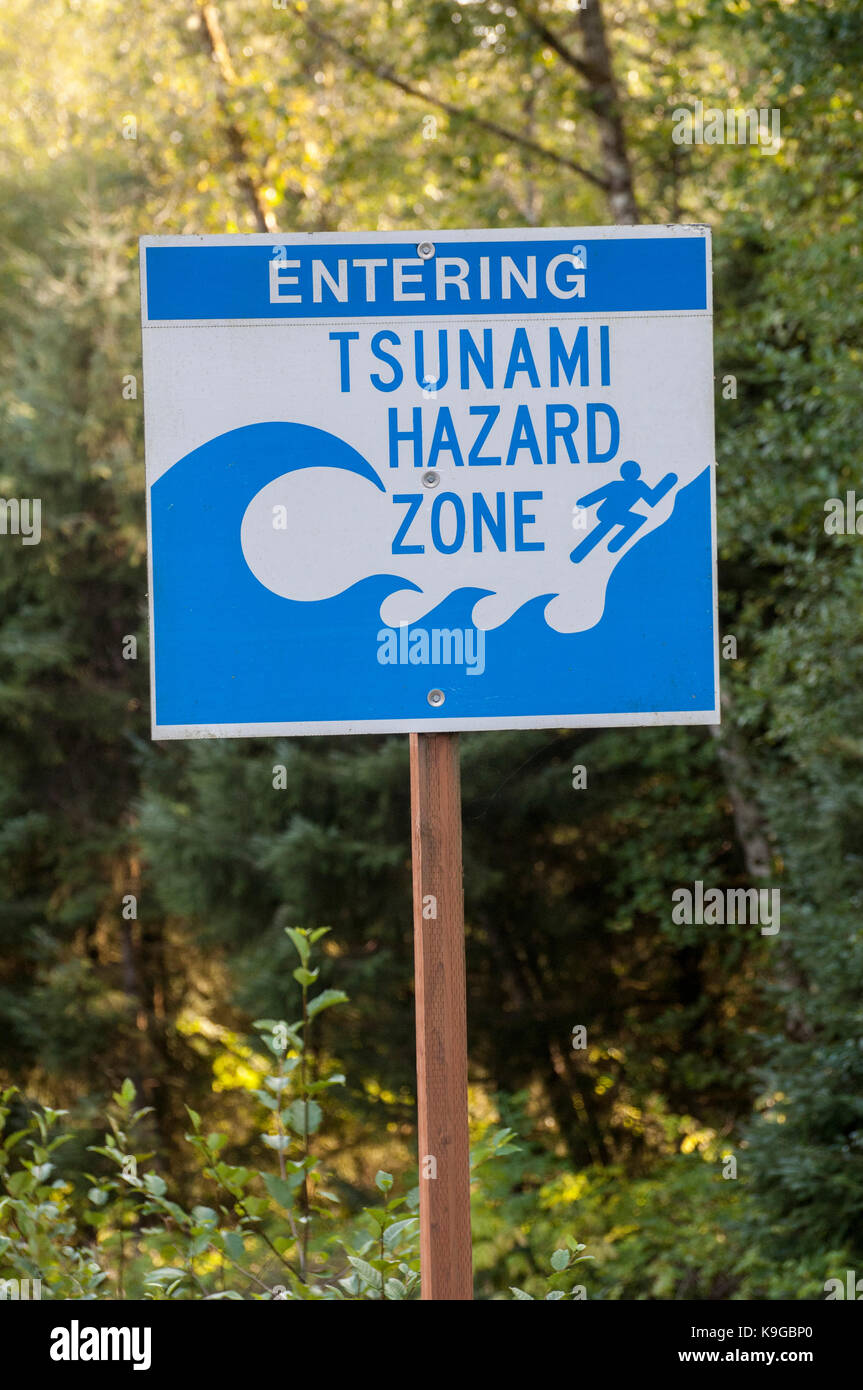 Cannon Beach, Oregon. Tsunami Gefahrenstelle Warnzeichen. Stockfoto