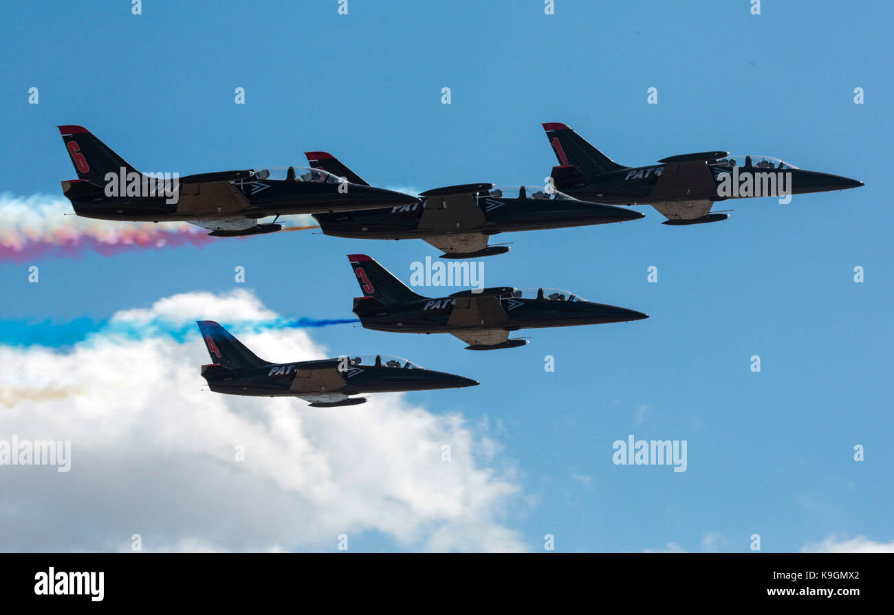 Die patrioten Jet Team führt Kunstflug Manöver während des Marine Corps Air Station Miramar Air Show 2017 an, MCAS Miramar, Calif., Sept. 22. Stockfoto