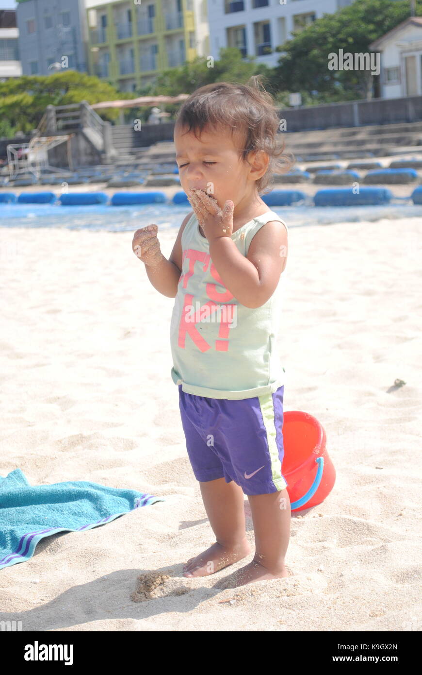 Mädchen am Strand Stockfoto