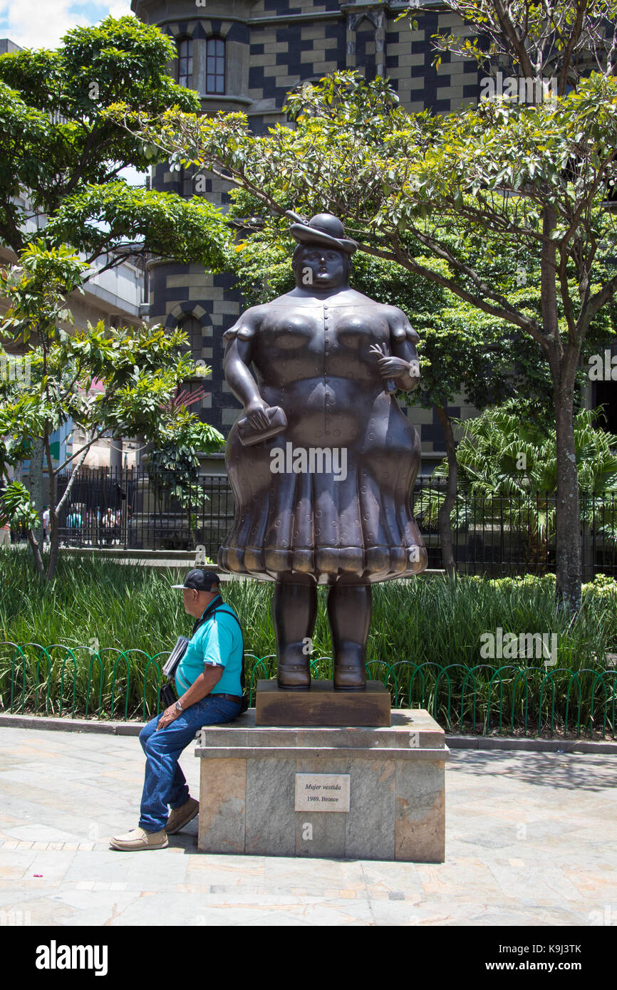 Mujer vestida, Botero Plaza, Medellin, Kolumbien Stockfoto