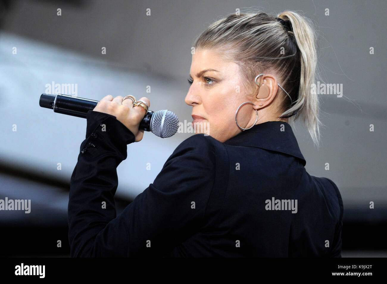 New York, New York, USA. September 2017. Fergie live auf der Bühne während der "NBC Today Show Citi Concert Series" am Rockefeller Plaza am 22. September 2017 in New York City. Quelle: Geisler-Fotopress/Alamy Live News Stockfoto