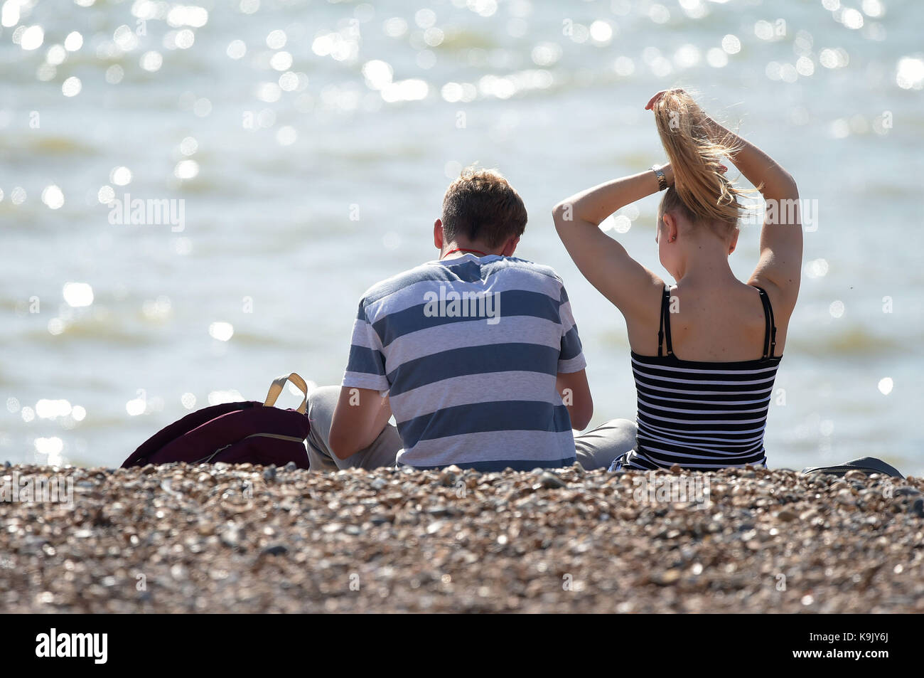 Brighton East Sussex in Großbritannien. 23 Sep, 2017. Besucher nach Brighton, um die Möglichkeiten der Indian Summer in den frühen Herbst Wetter schlägt Mitte zwanzig Grad Celsius 23 Sep 17 Quelle: MARTIN DALTON/Alamy leben Nachrichten Stockfoto