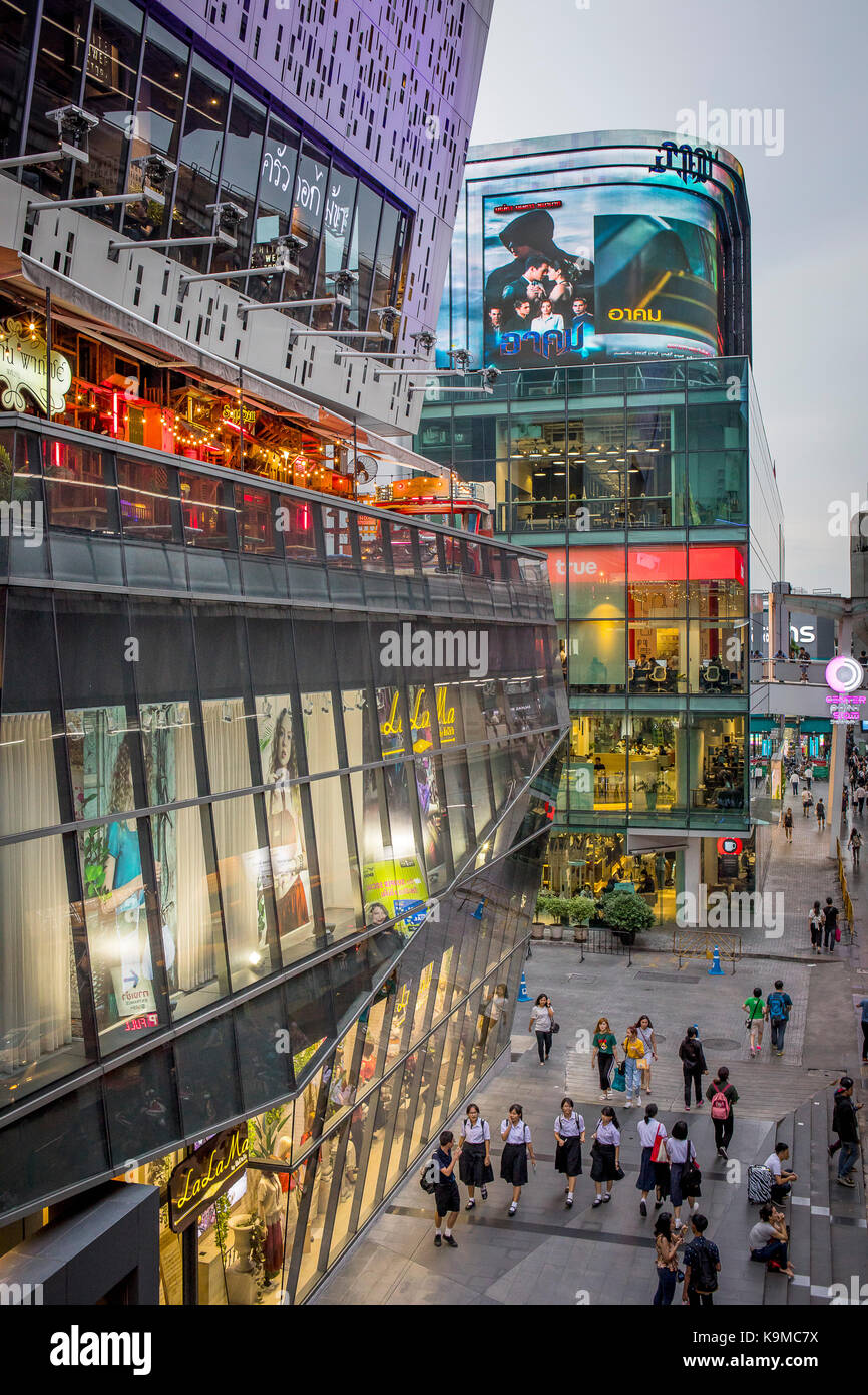 Rama I Straße, Einkaufsstraße, links Siam Square Einkaufszentrum, Bangkok, Thailand Stockfoto