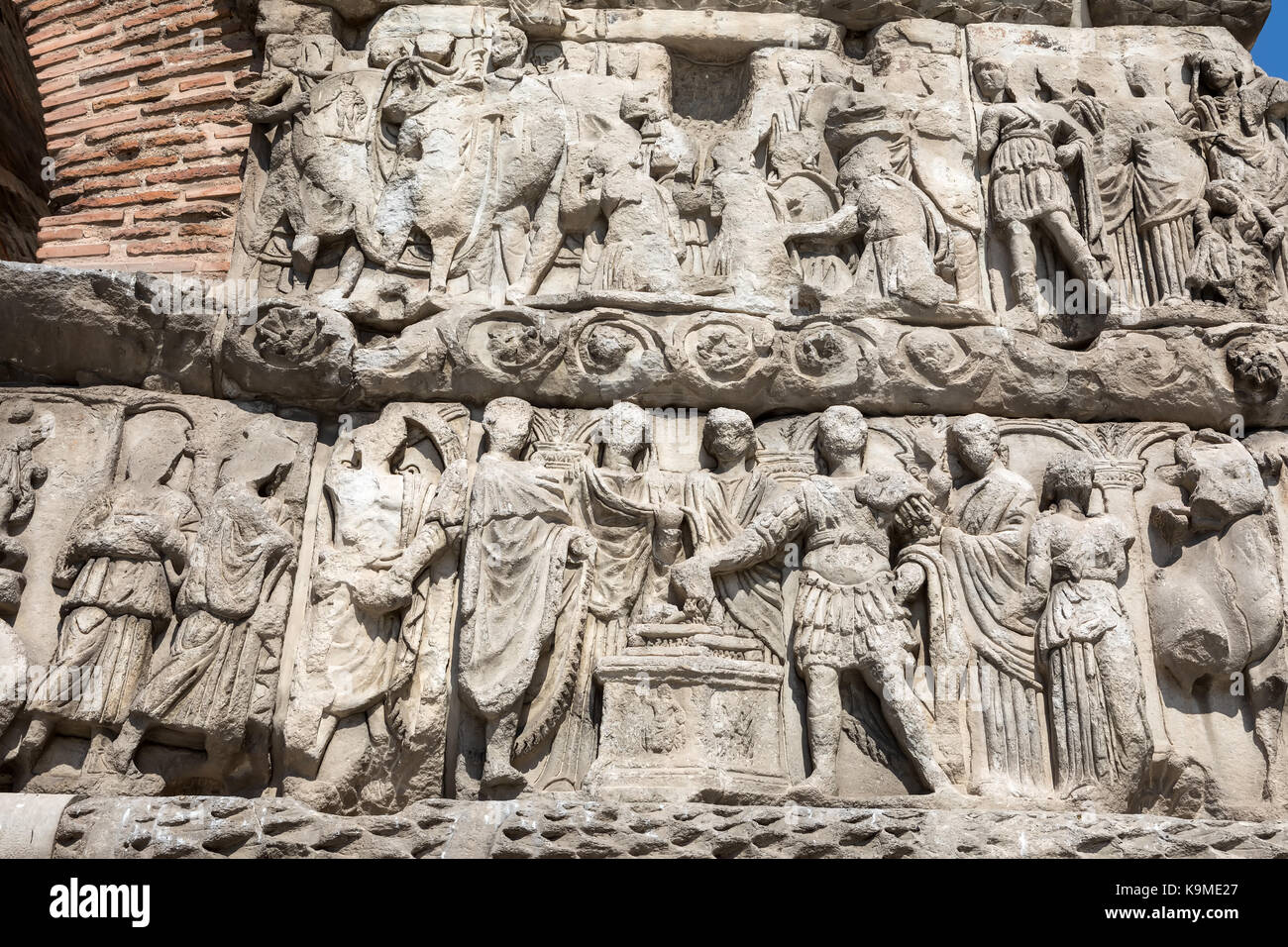 Details der Triumphbogen des Galerius (oder Kamara) in Thessaloniki, Griechenland, die Philosophen der Antike Griechenland Stockfoto