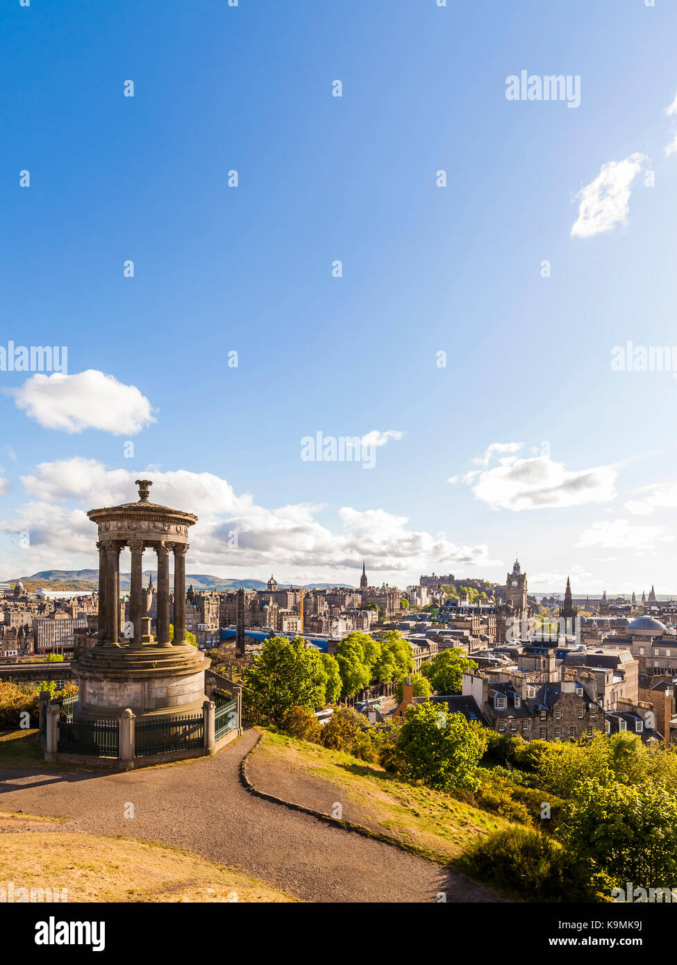 Schottland, Edinburgh, Calton Hill, Dugald Stewart Denkmal, Stadtansicht, die Skyline Panorama Stockfoto