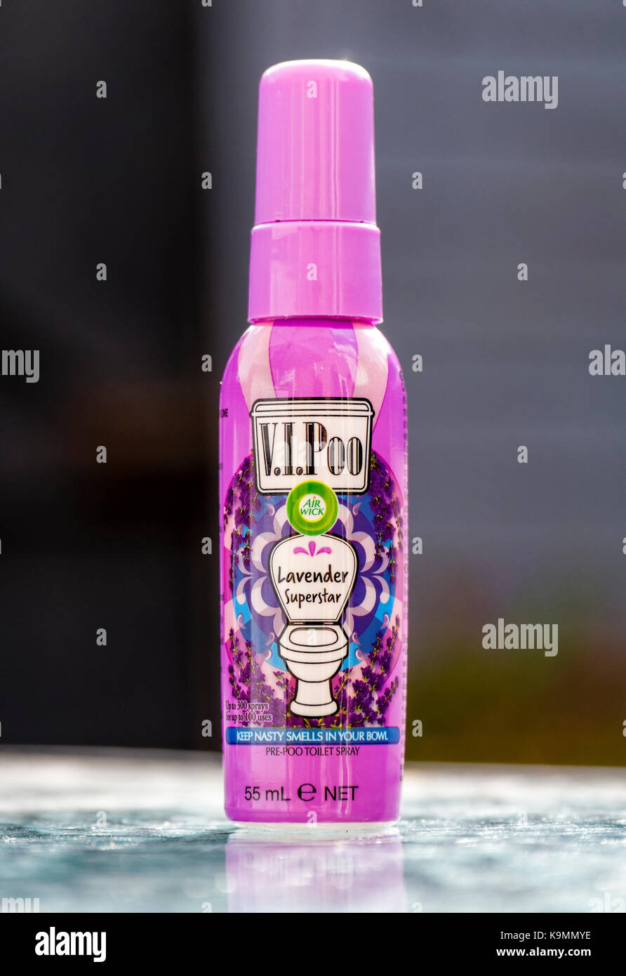 V.I. Poo Lufterfrischer ist ein geruchsneutralisator Spray in den Toiletten verwendet werden, die von Airwick Stockfoto