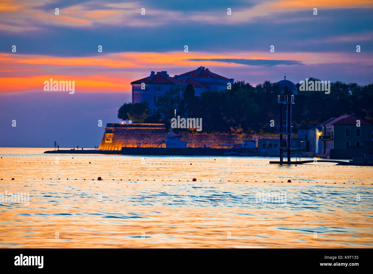 Zadar Waterfront im Golden Sunset View, Dalmatien Region von Kroatien Stockfoto