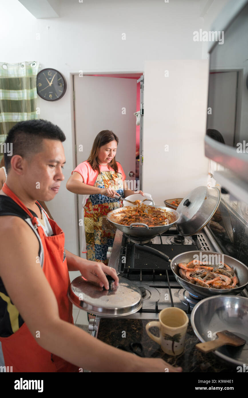 Kochen - zu Hause in Asien, Tag outdoor behelfsmäßigen Stockfoto