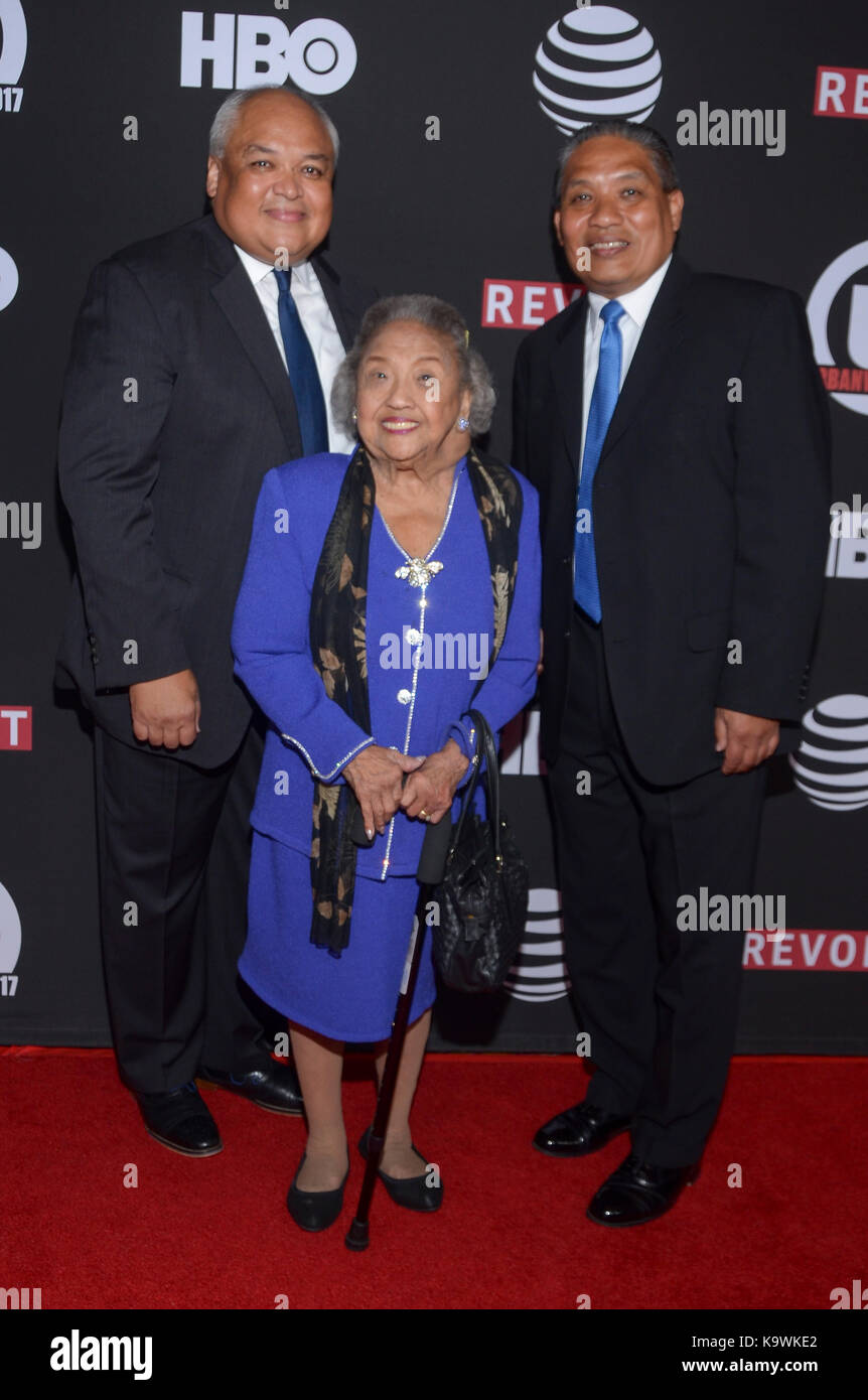 New York, NY, USA. 21 Sep, 2017. Thurgood Marshall's Söhne und Frau John W. Marshall, Cecilia und Suyat Thurgood Marshall, jr. an der Urbanworld Film Festival: die offene Straße Marshall Screening und Panel am 21. September 2017, in der AMC Empire 25 Theater in New York. Credit: Raymond Hagans/Medien Punch/Alamy leben Nachrichten Stockfoto