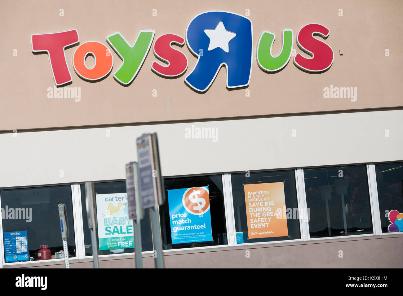 Ein logo Zeichen außerhalb von Toys 'R' Us und Babys 'R' Us Store in Hagerstown, Maryland am 23. September 2017. Stockfoto