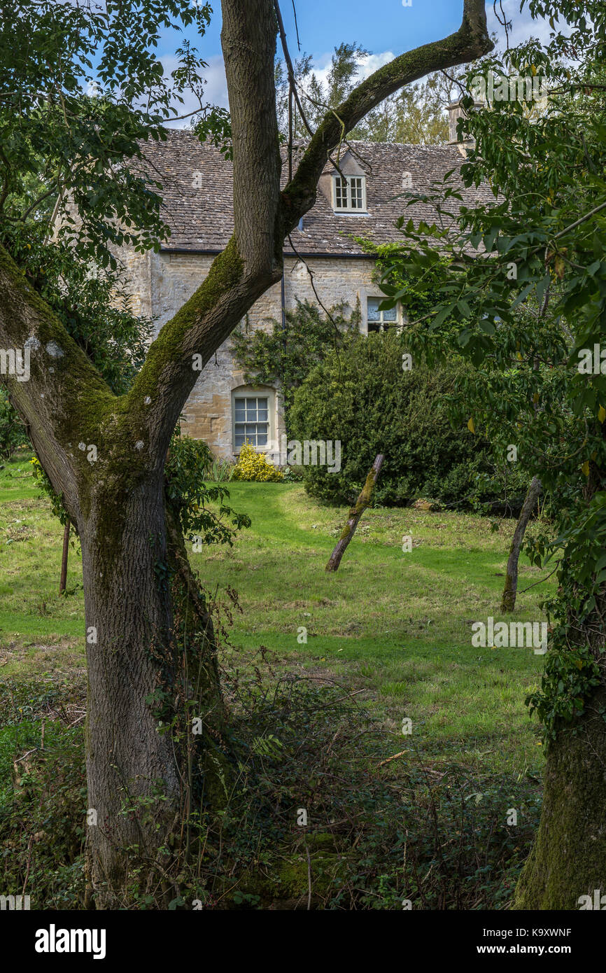 Fluss Windrush in der Nähe von Little Barrington, Gloucestershire Stockfoto