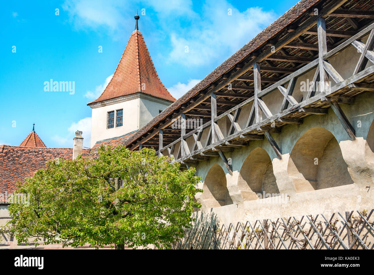 Stadtmauer und Turm, der alten mittelalterlichen Burg, Harburg, Donau-Ries, Bayern, Deutschland Stockfoto