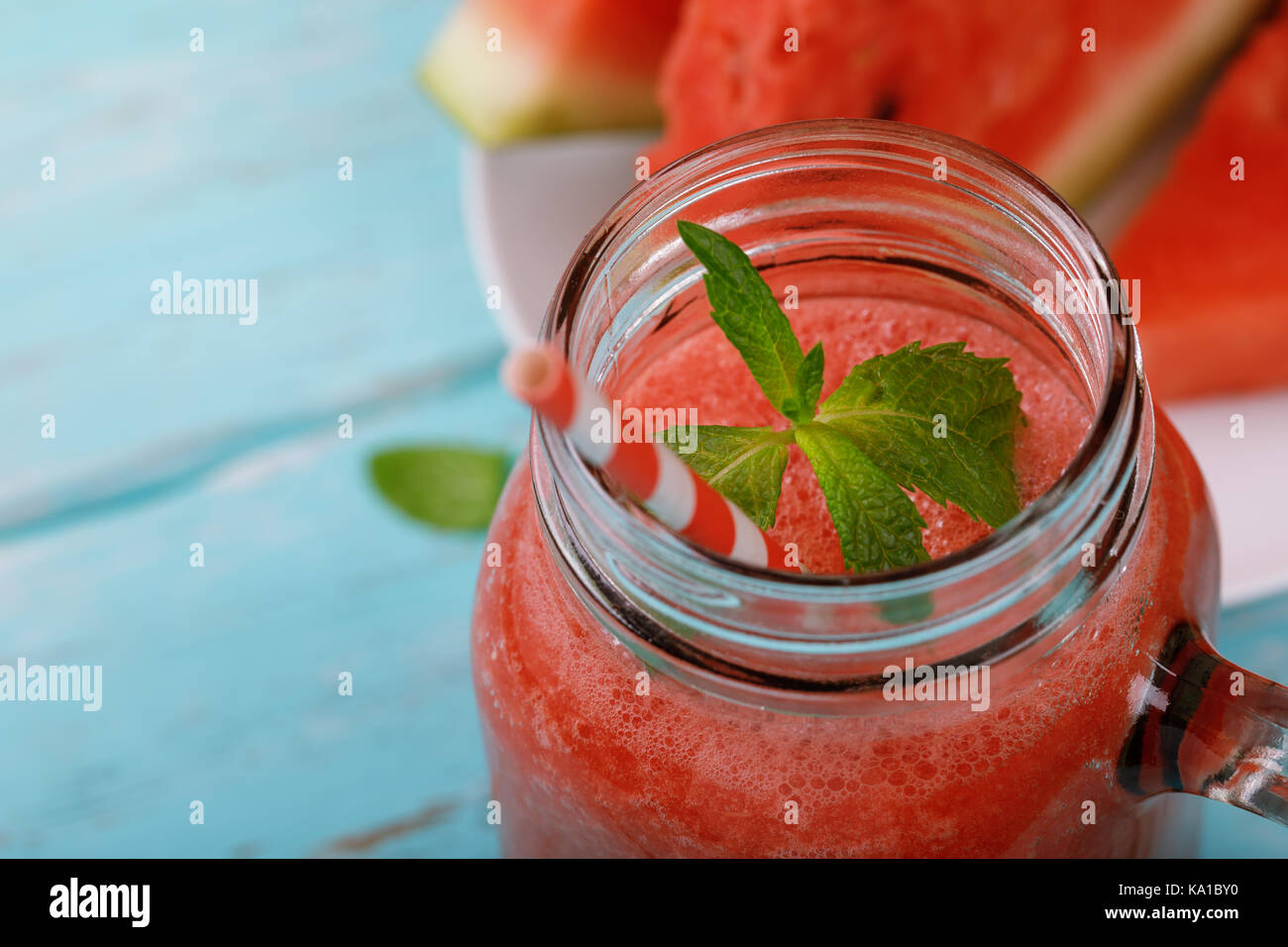 Frisch smoothies von Wassermelone mit Minze vorbereitet. Platz für Text Stockfoto