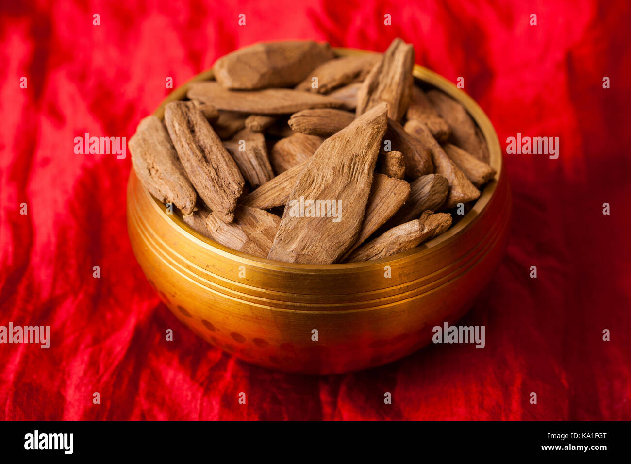 Agarwood, auch als aloeswood, Weihrauch Chips Stockfoto