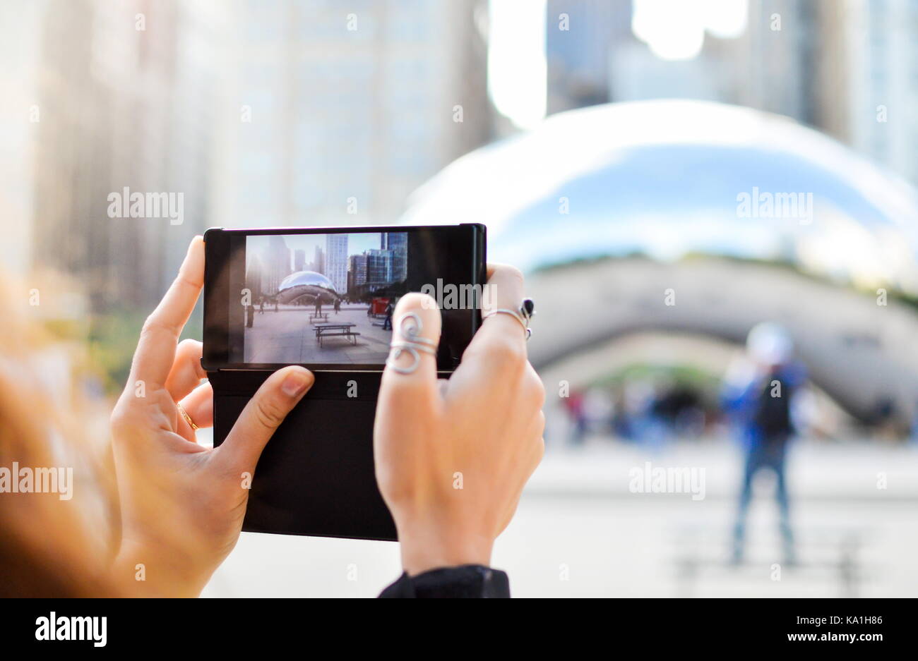 Tourist, Bild von einem Meilenstein in Chicago, Illinois, geniessen Sie einen sonnigen Tag Stockfoto