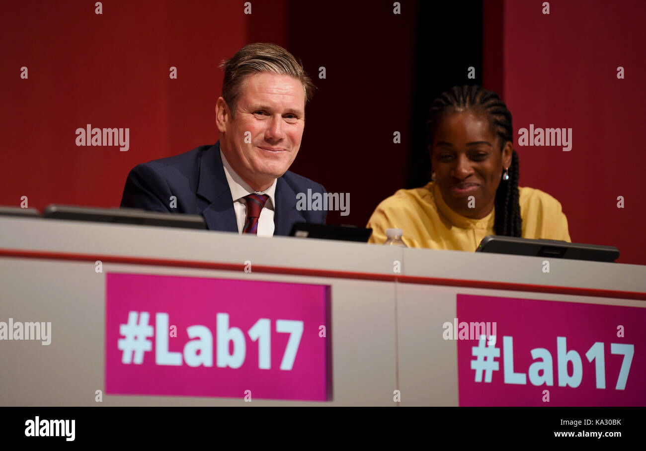 Brighton, UK. 25 Sep, 2017. Sir Keir Starmer, Schatten Brexit Sekretärin am Morgen die Debatte auf der Konferenz der Labour Party in Brighton Center heute: Simon Dack/Alamy leben Nachrichten Stockfoto