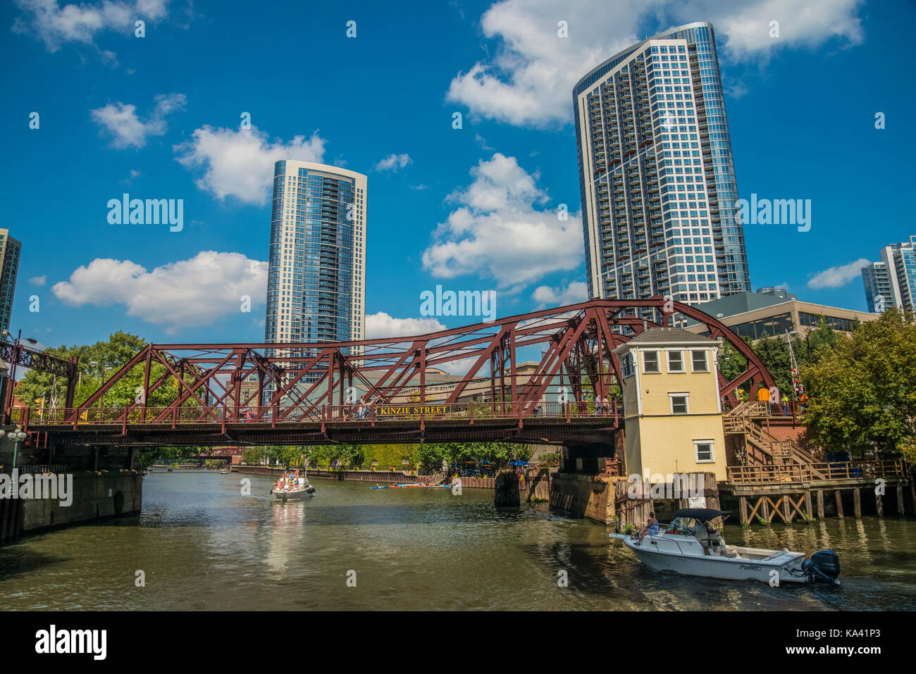 Chicagos berühmten Brücken und Stadtbild über den Chicago River Stockfoto